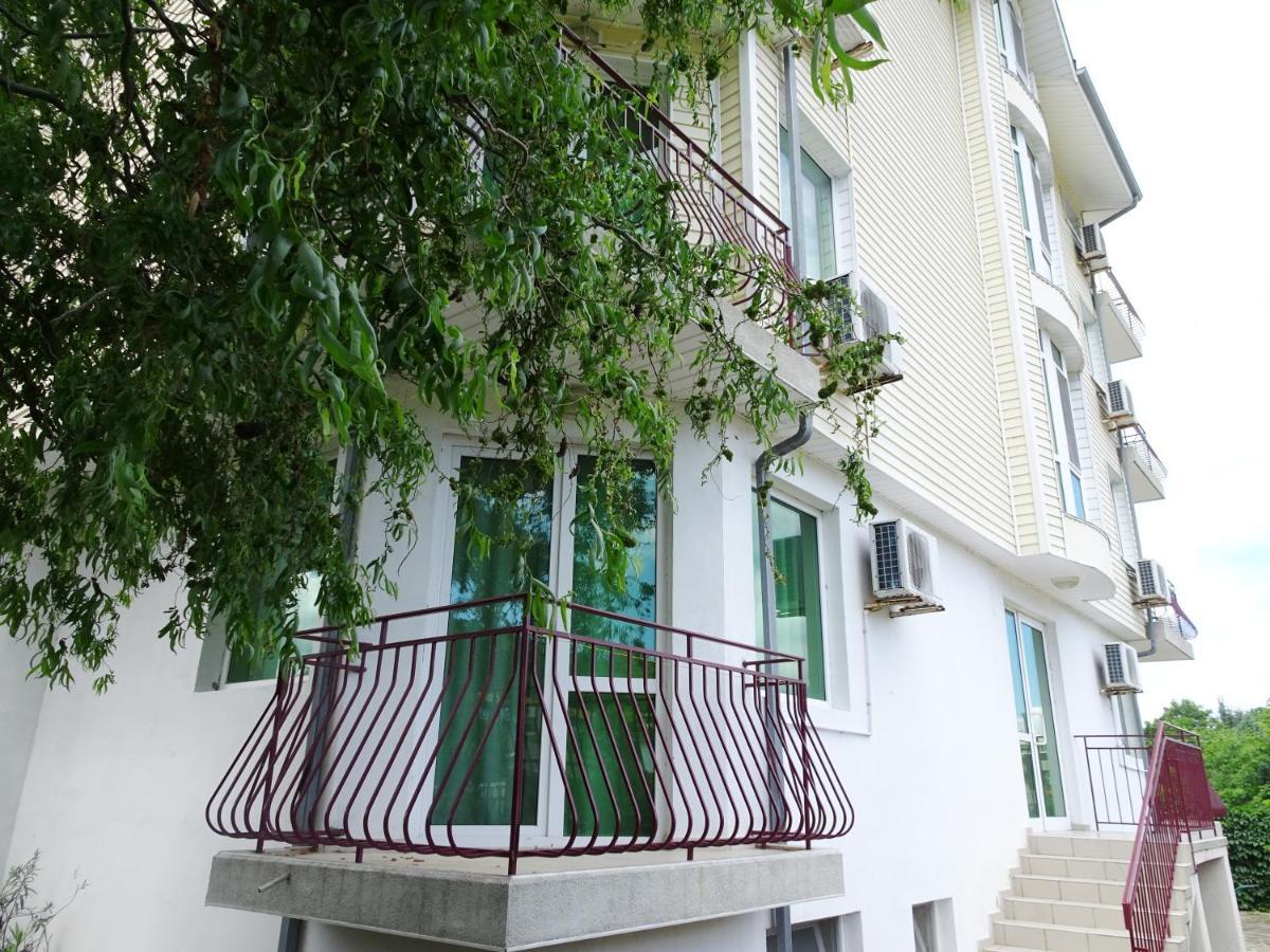Hotel Niko คราเนโว ภายนอก รูปภาพ
